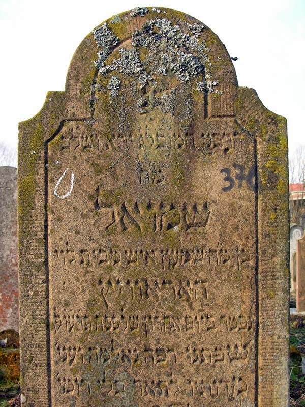 Grave 370