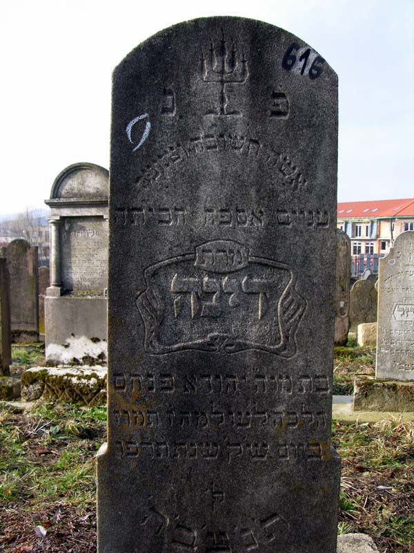 Grave 616