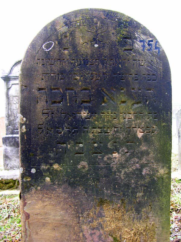 Grave 754