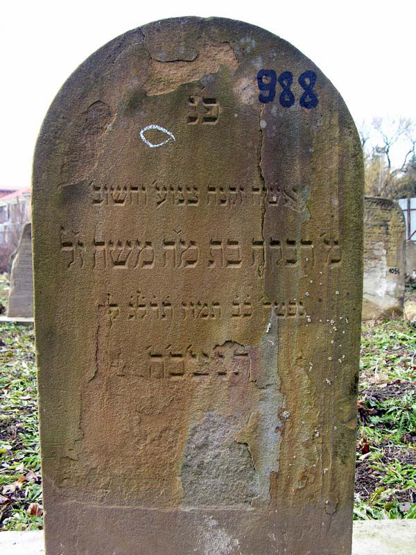 Grave 988