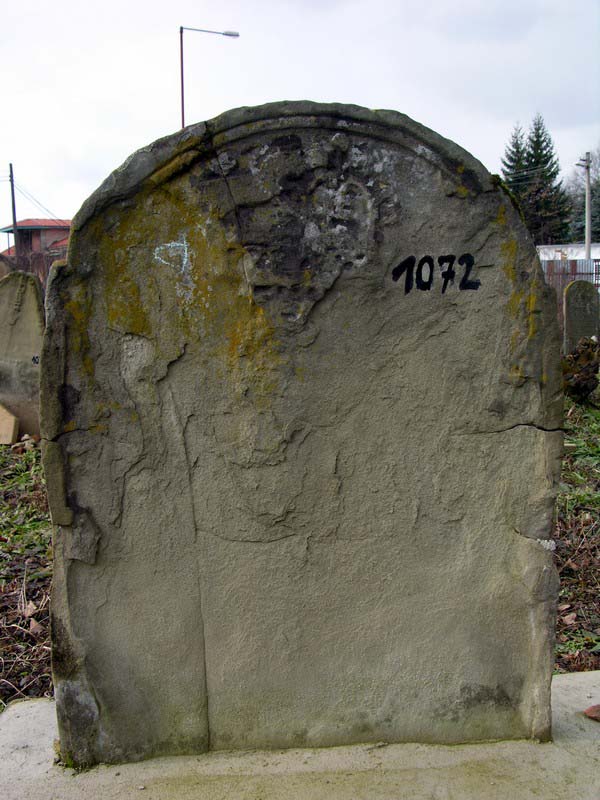 Grave 1072