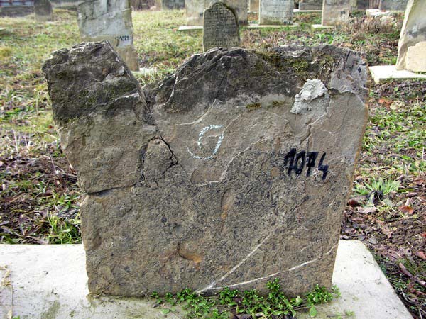 Grave 1074
