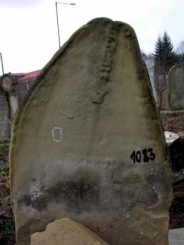 Grave 1083