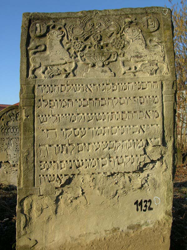 Grave 1132