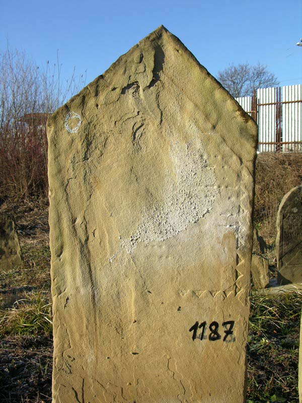 Grave 1187